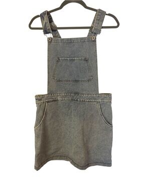 Umgee Light Wash Denim Overall Skirt Blue pockets Size Large